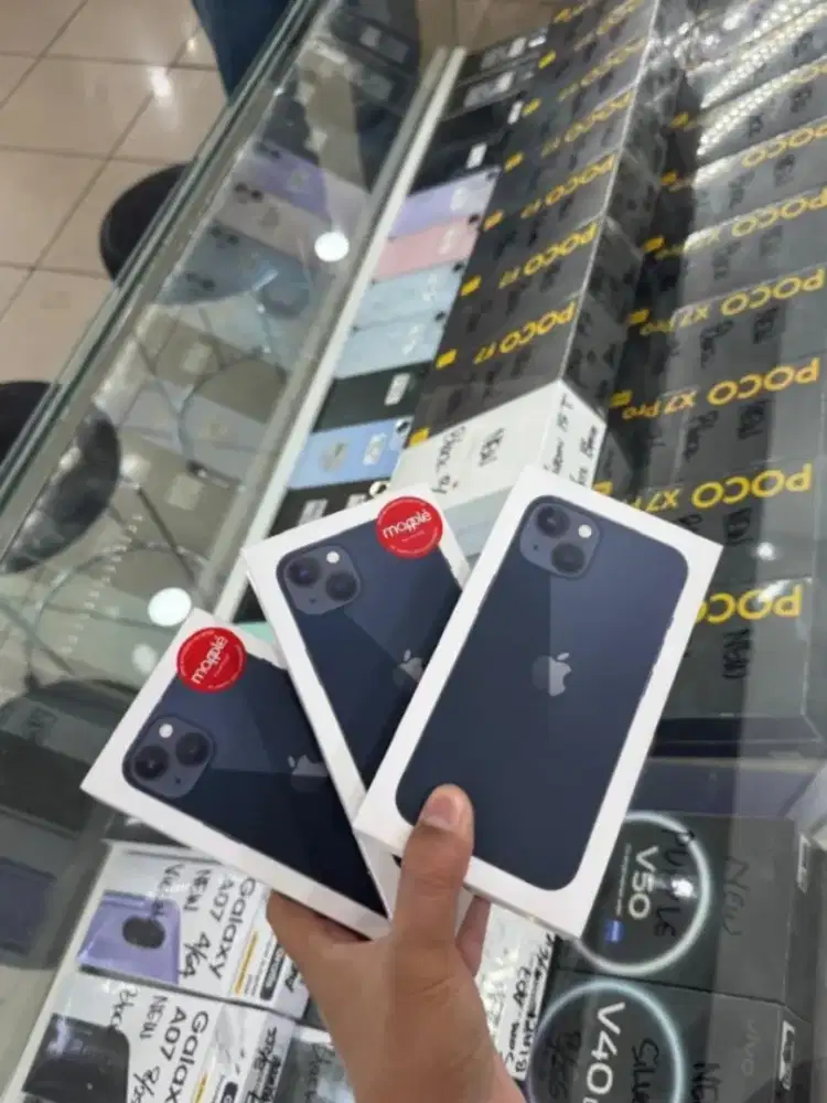 iPhone 13 128GB Midnight Baru