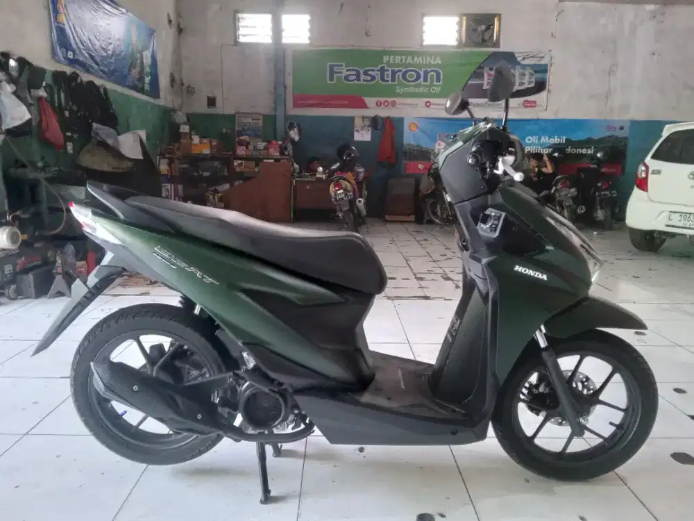 Honda beat deluxe keyless
