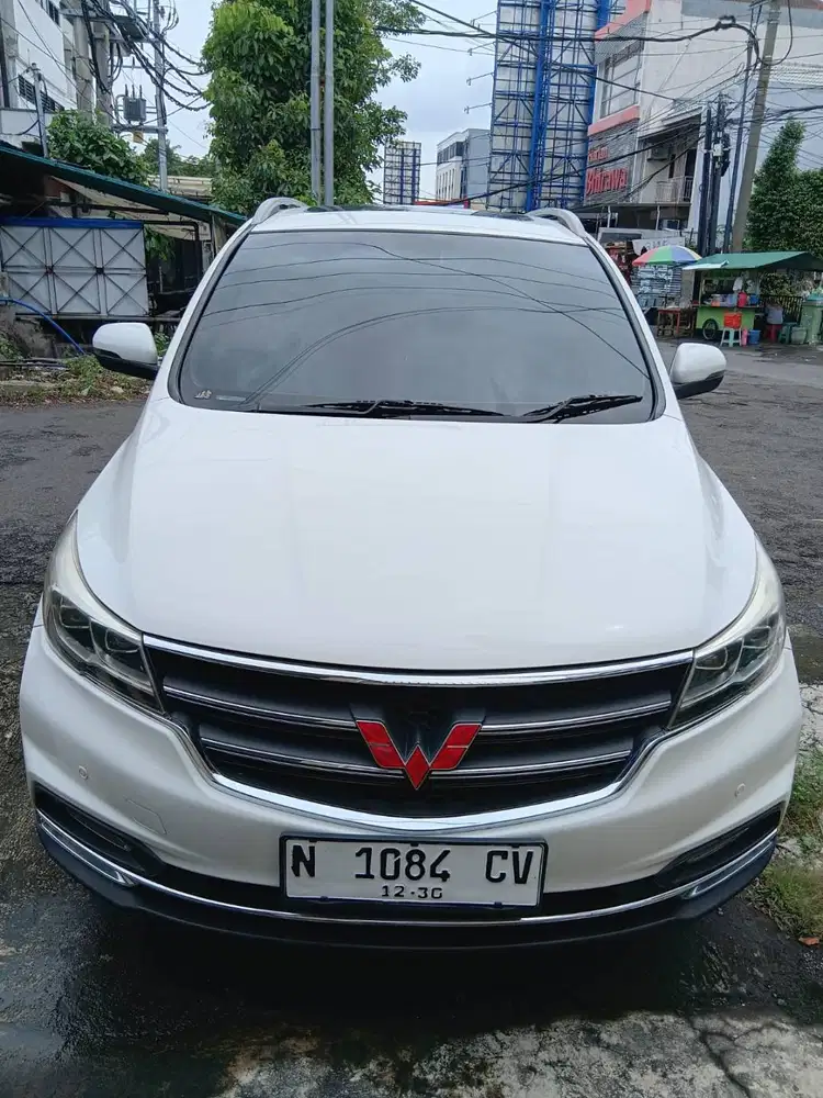 Wuling Cortez 1.8 AT Sunroop Tahun 2018