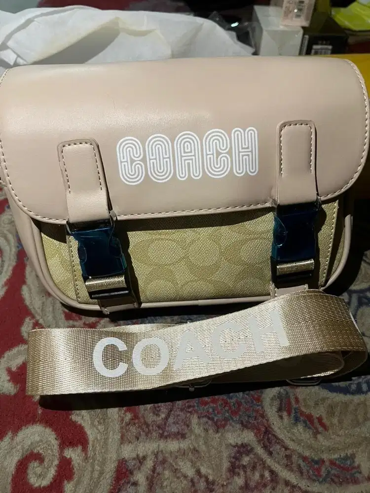 Tas selempang wanita coc