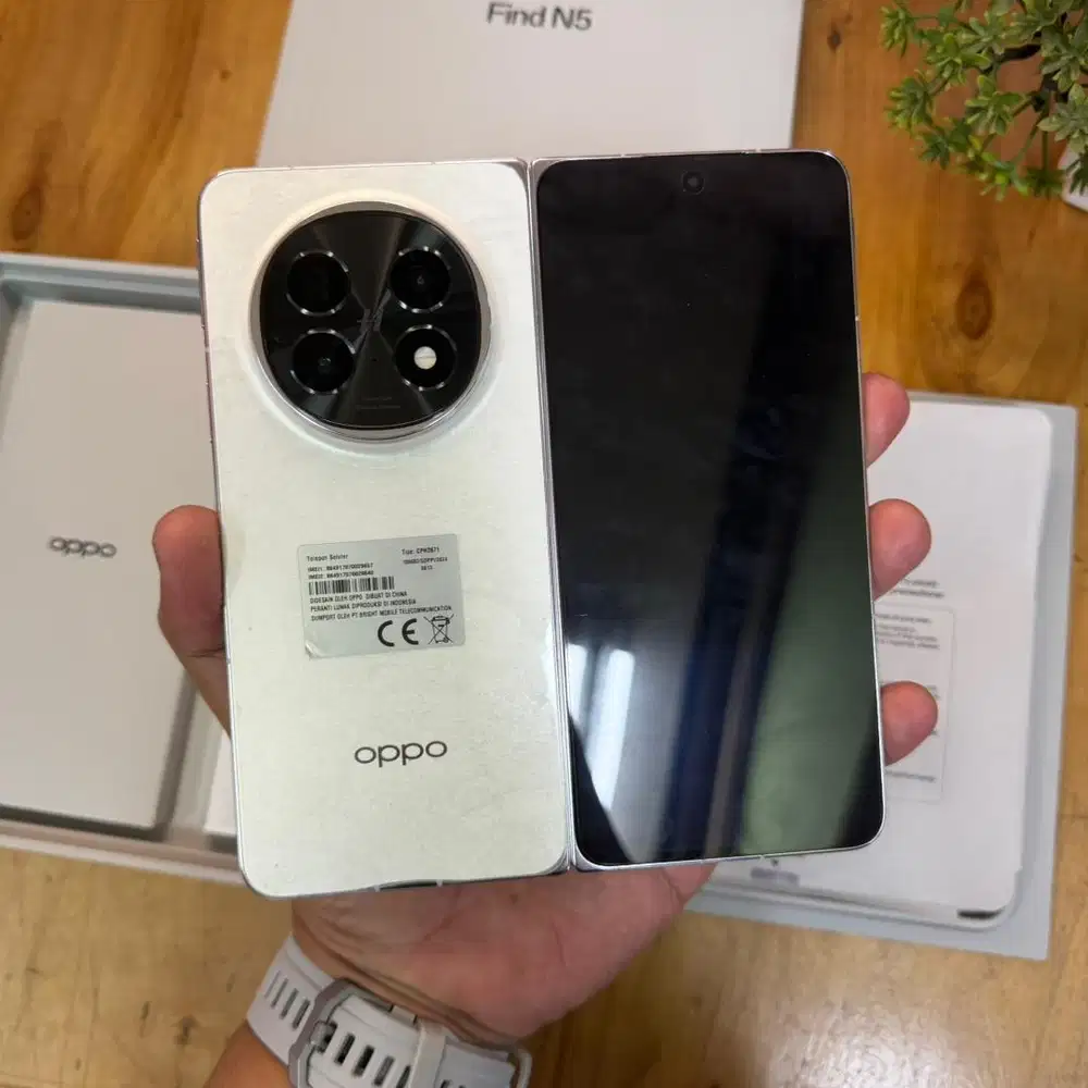 Oppo find n5 fold 5G 16/512GB Mysti white garansi resmi Jan 2027