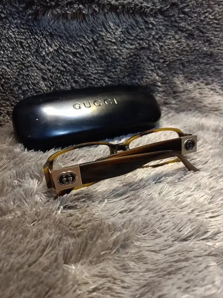 Gucci frame original