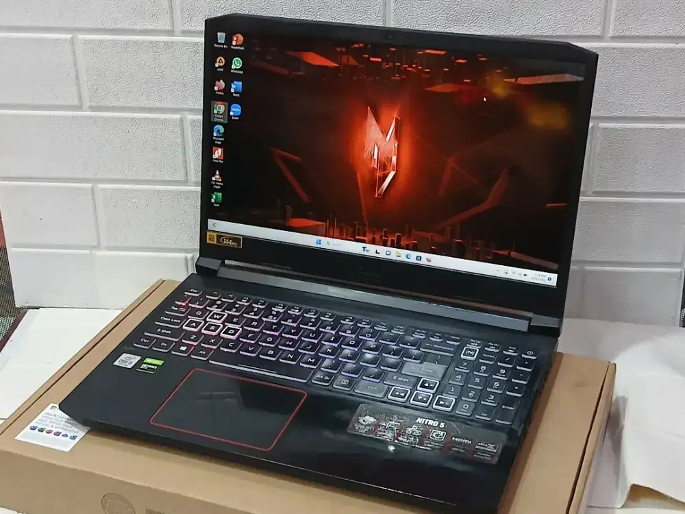 Laptop Acer Nitro 5 AN515-55 Processor Intel(R)  Core(TM) i5-10300H