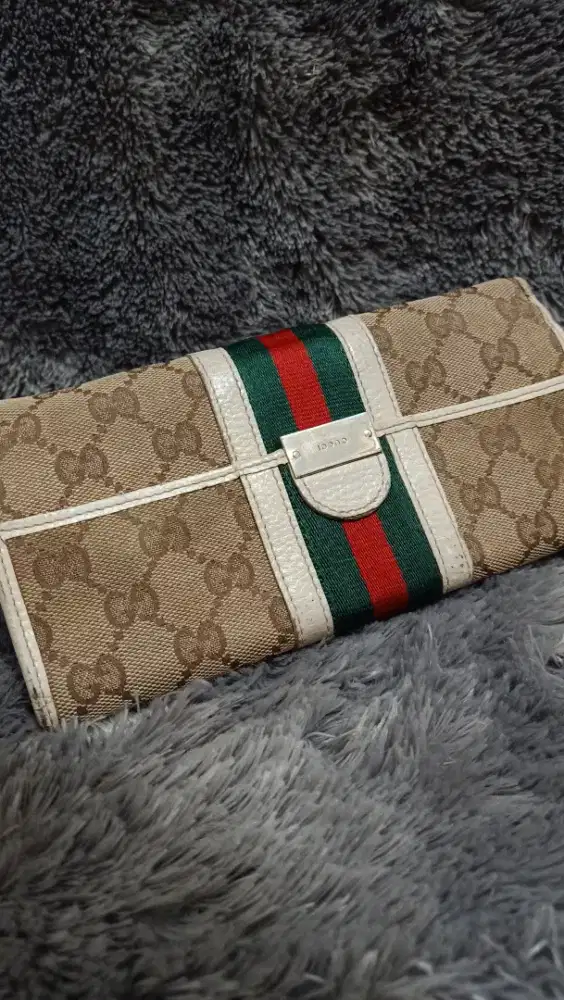 Gucci wallet vintage