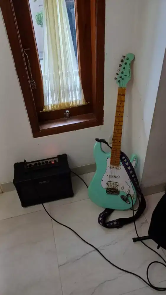 Guitar Scorpion warna tosca + ampli amtech indonesia