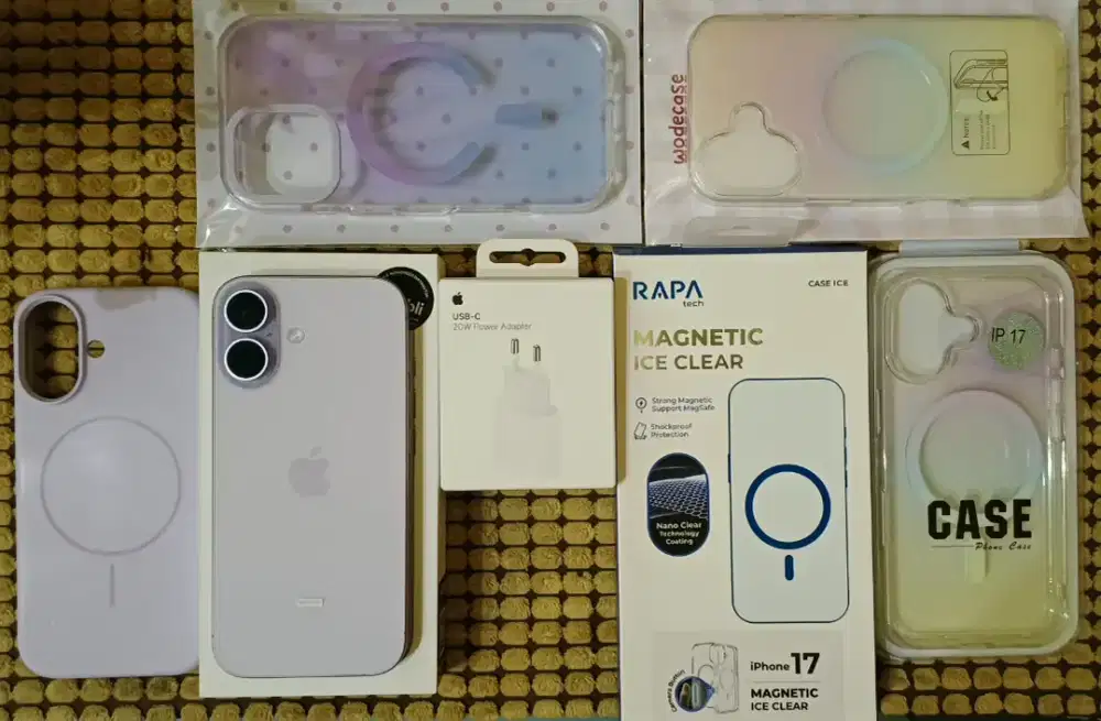 Iphone 17 Lavender 256 Like new free adaptor ori & casing