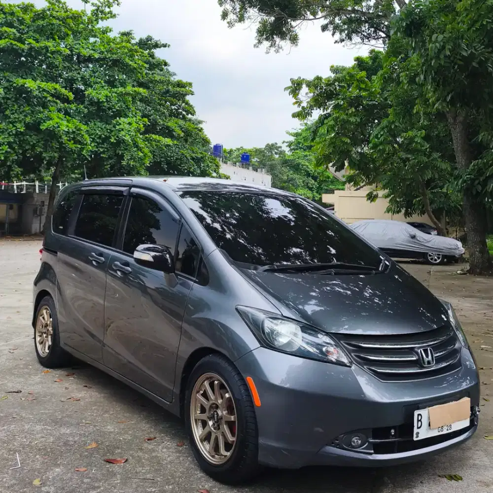 Honda Freed E PSD 2011