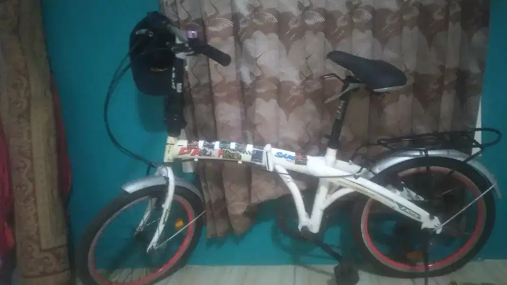 Sepeda lipat medium