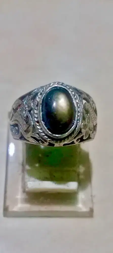 Batu black safir