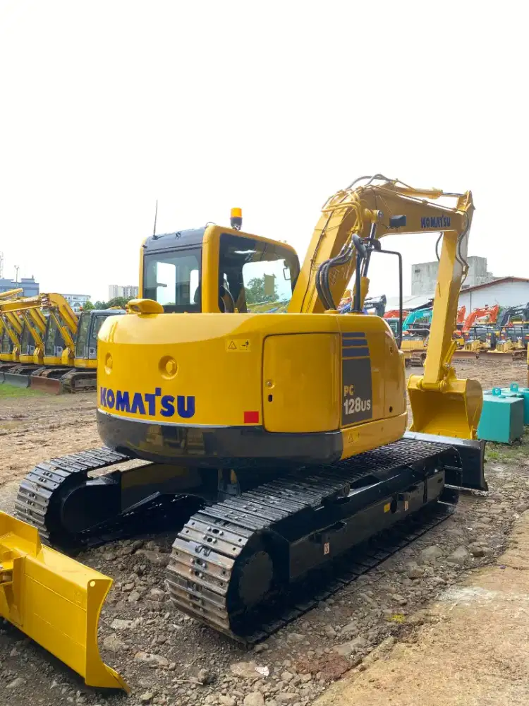 Excavator Komatsu PC128US Tahun 2026