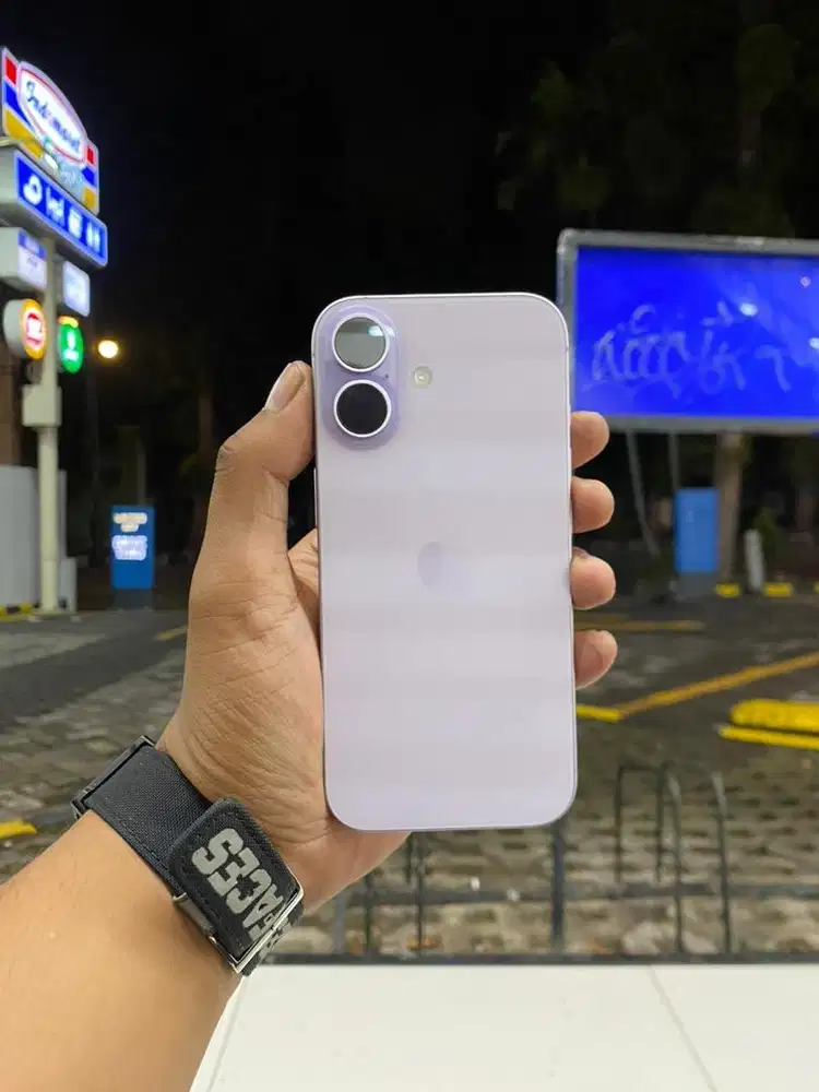 iPhone 17 256GB iBox Likenew