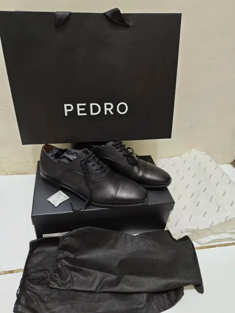 sepatu vantovel pantovel pria
cowo pedro original size 41
BARU