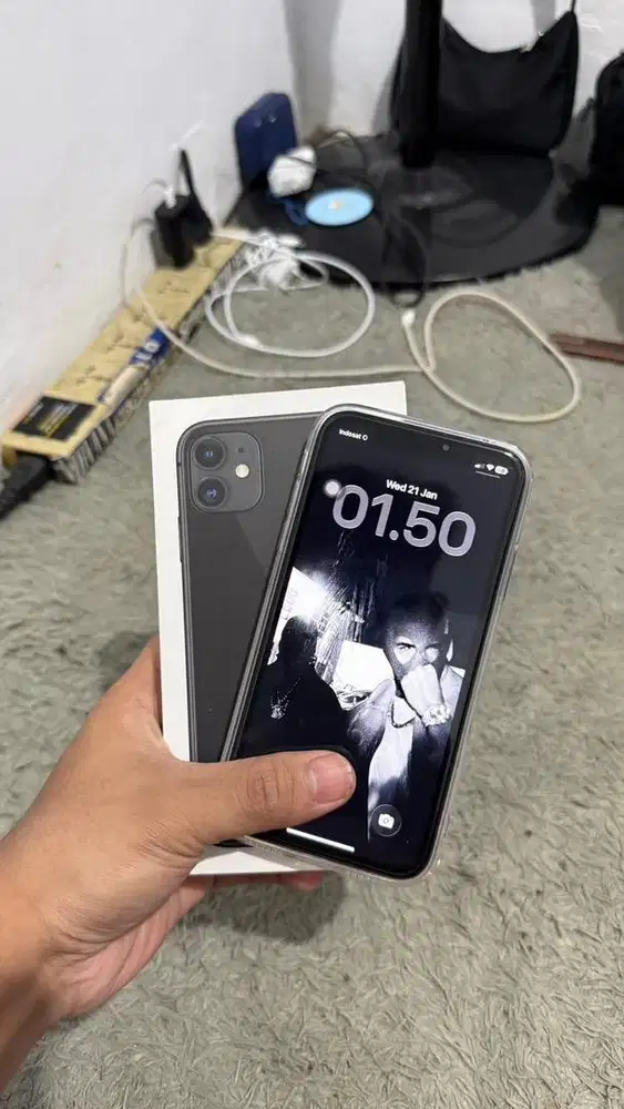 Iphone 11 Inter 64 (3 dan indosat)