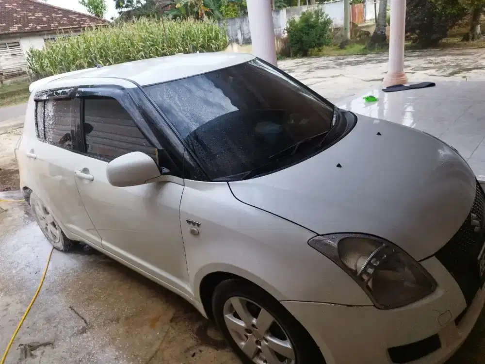 Jual Suzuki Swift matic 2011