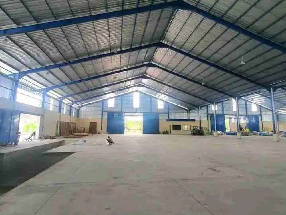 Gudang Area kartosuro halaman luas Akses truk besar