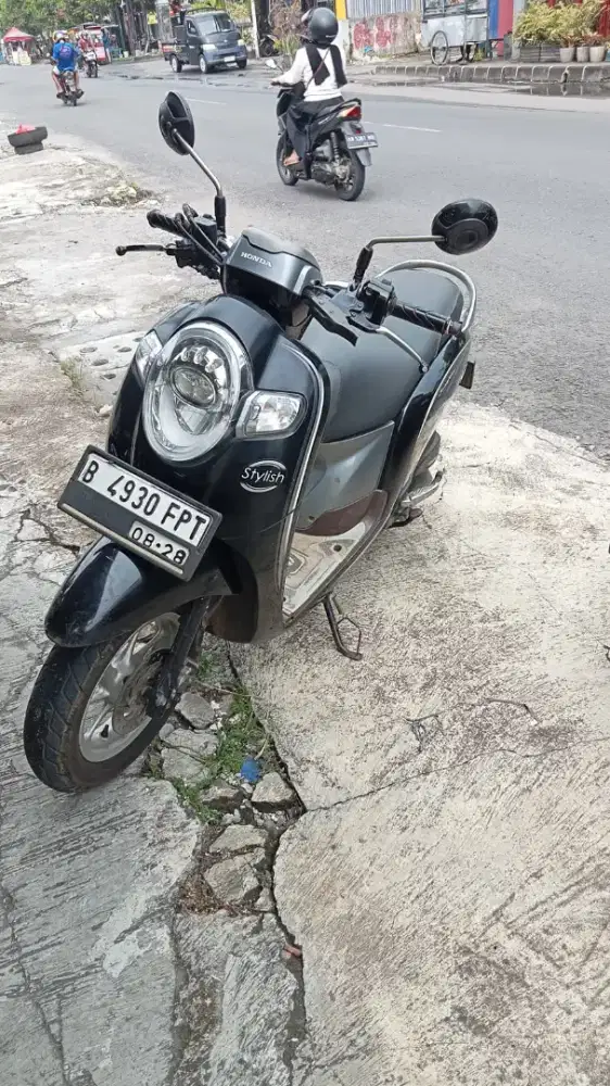 Scoopy THN 2018 plat B Jakarta