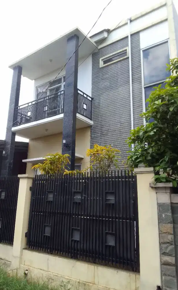 Rumah dijual  harga bisa nego