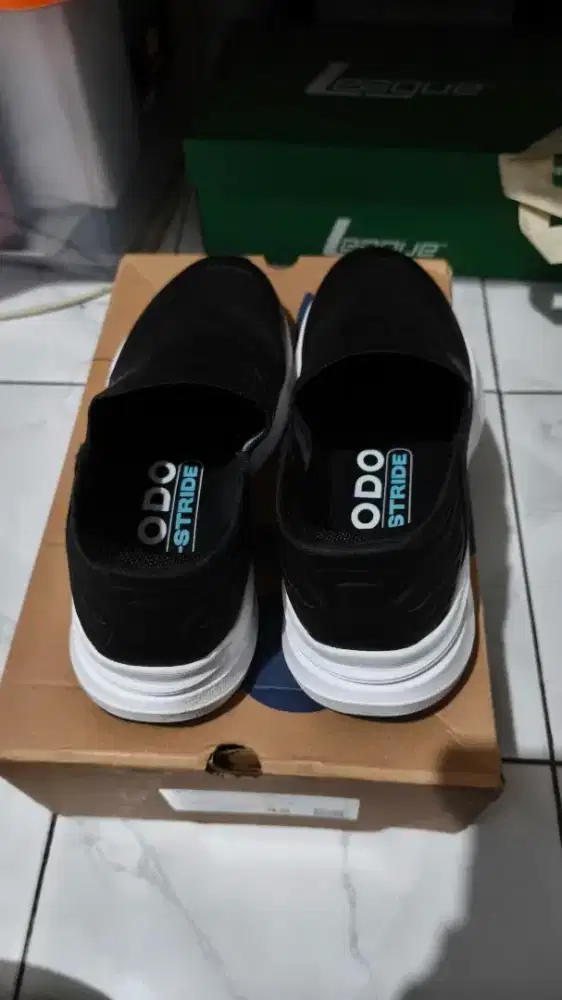 SEPATU BRODO FORTE SLIP ON 42