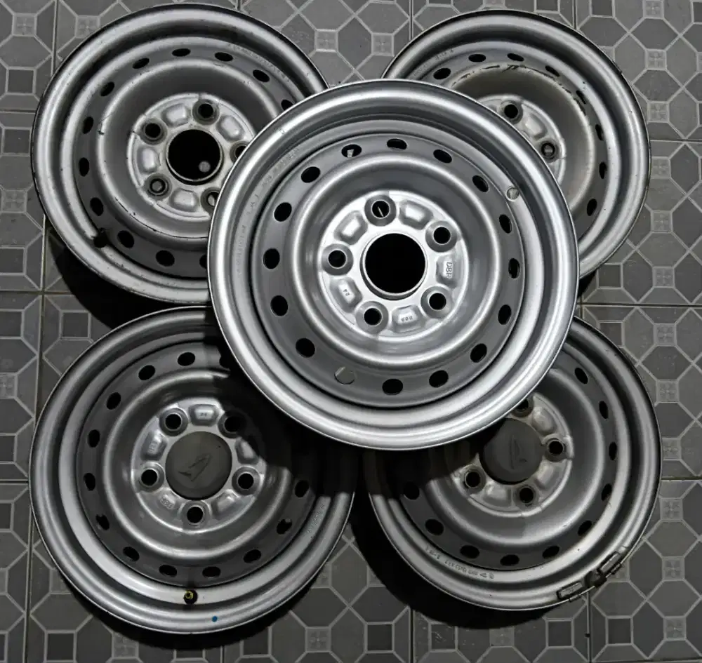 Velg Kaleng R13 Grandmax/Suzuki PU