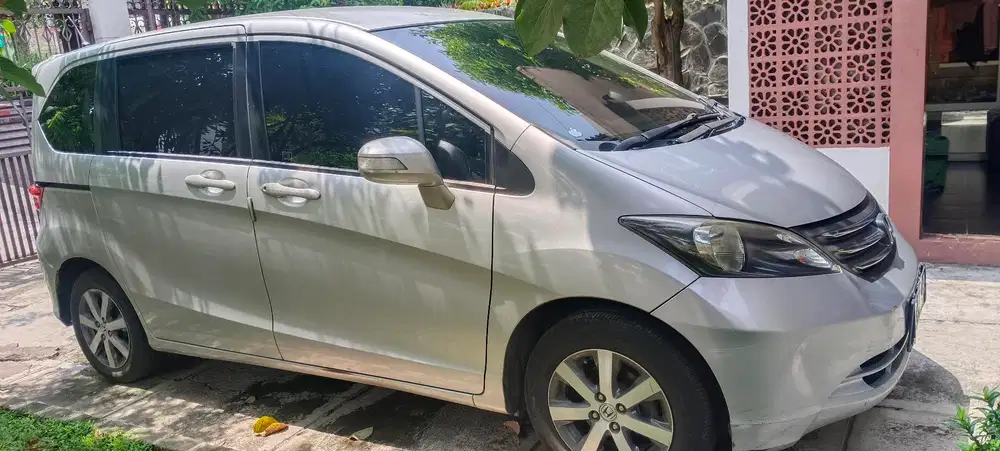 Honda Freed 2010 Bensin