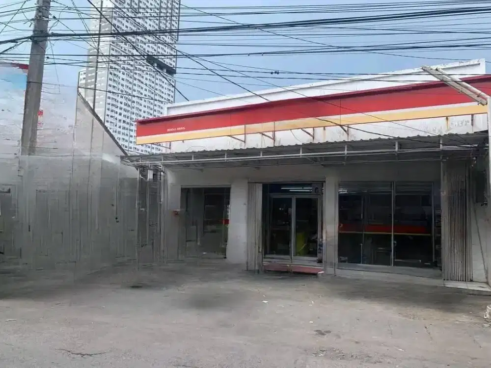 Rumah Usaha Bendul Merisi Hadap Utara