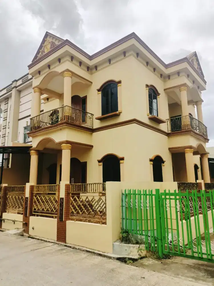 RUMAH MEWAH DALAM KOMPLEK KEREN KOTA MANDIRI GALAXY