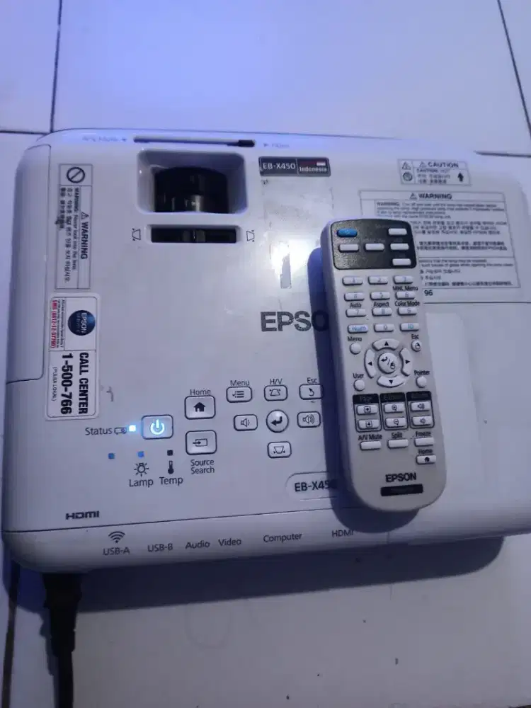 Projector epson type EB - X450