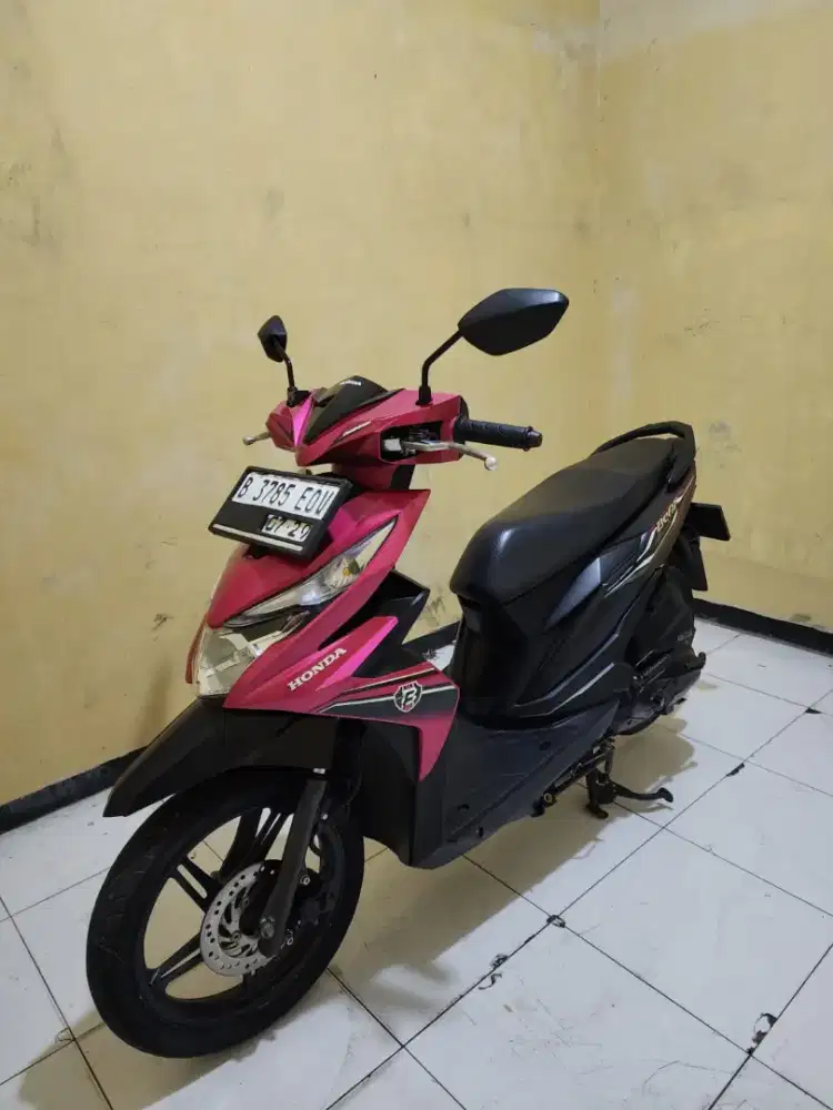 HONDA BEAT MAGENTA TH 2019 MULUS PAJAK HIDUP