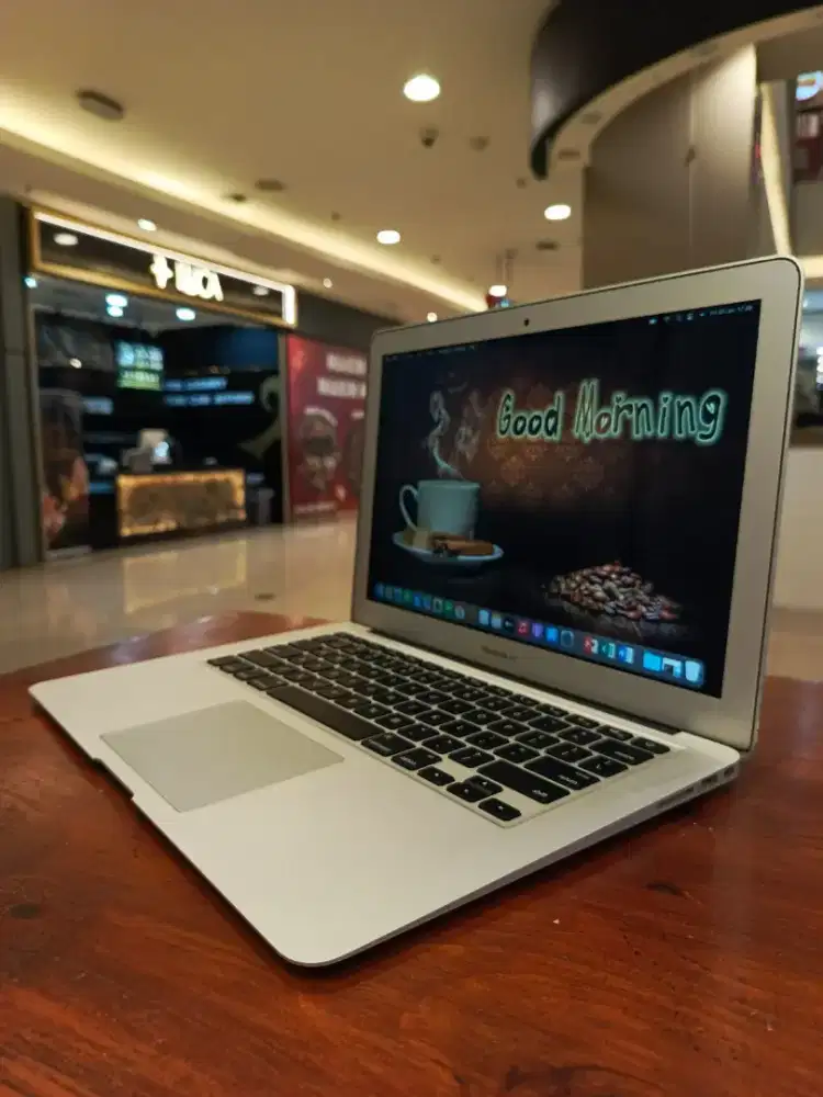 Macbook Air 13 inch 2017