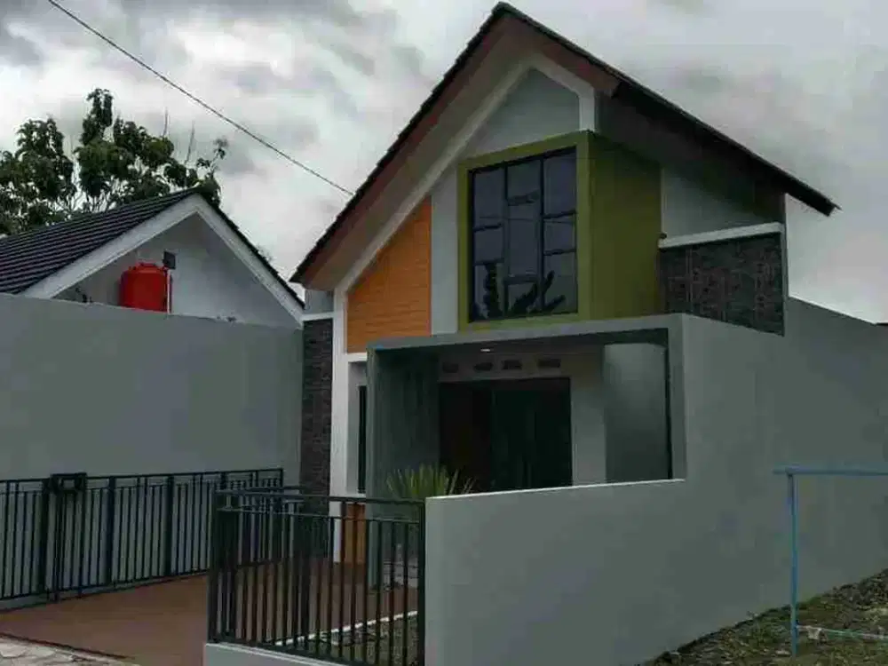 rumah dua lantai di barat uii atau jl palagan km 15