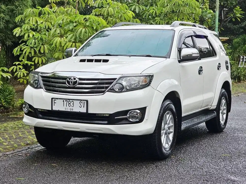 Harga Cash Toyota Fortuner VNT 2013 pjk hidup