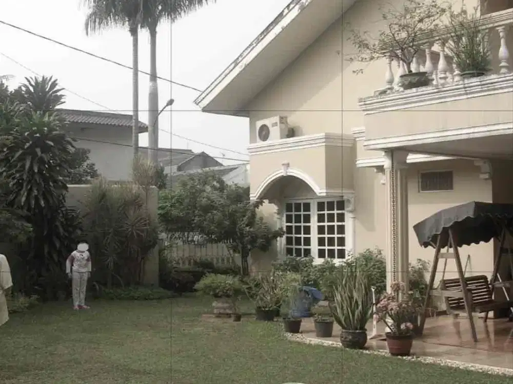 RUMAH MEWAH DI CIREUNDEU