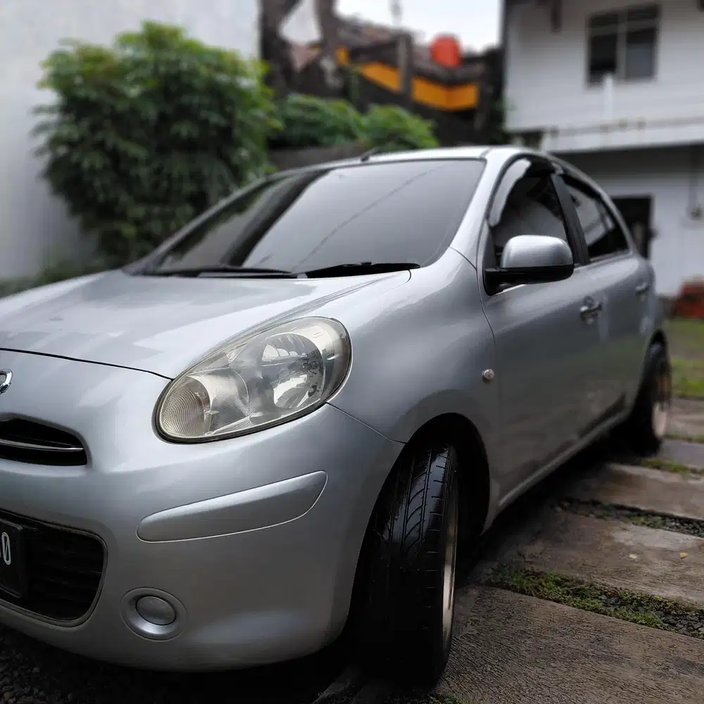 Nissan March 1.2 XS Matik 2011