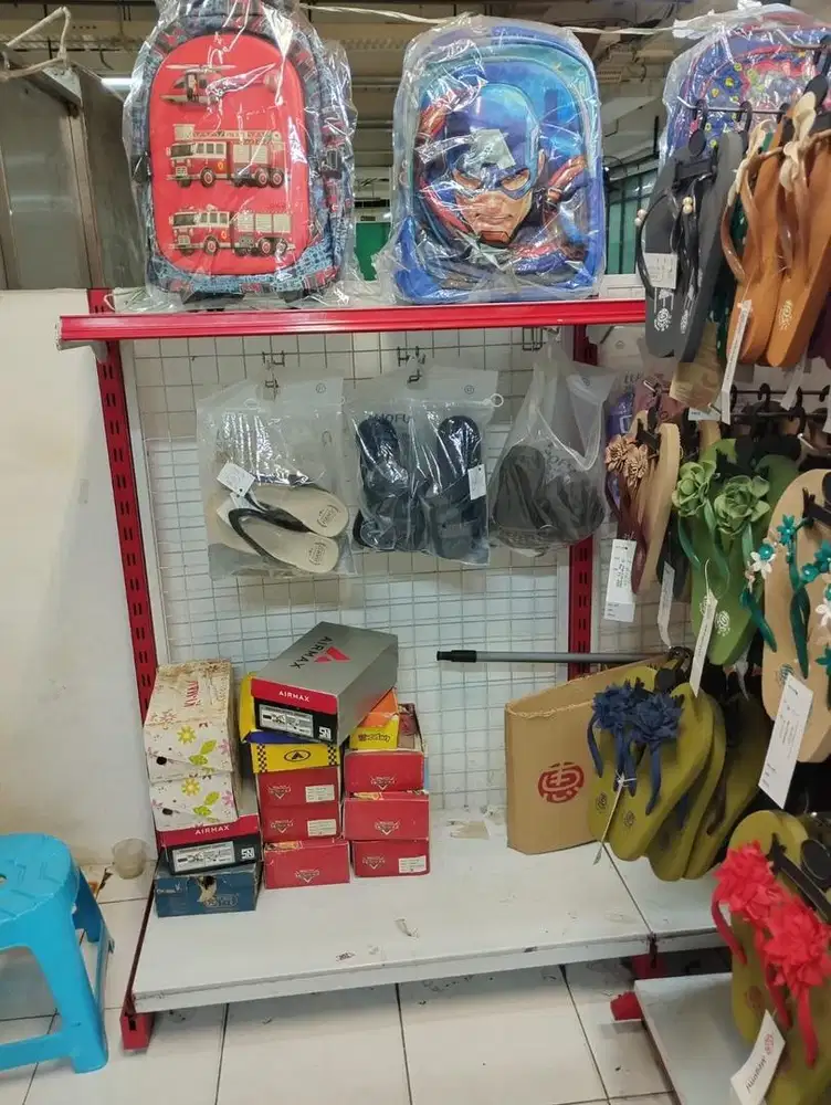 Rak Gondola minimarket bahan besi