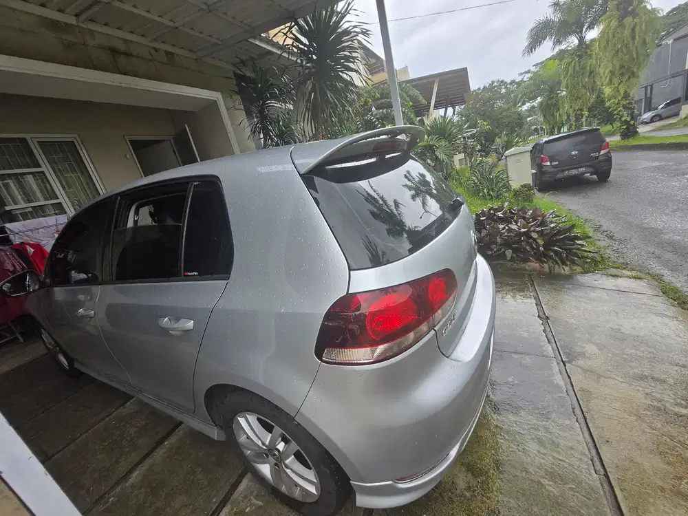 Volkswagen Golf 2012 Bensin