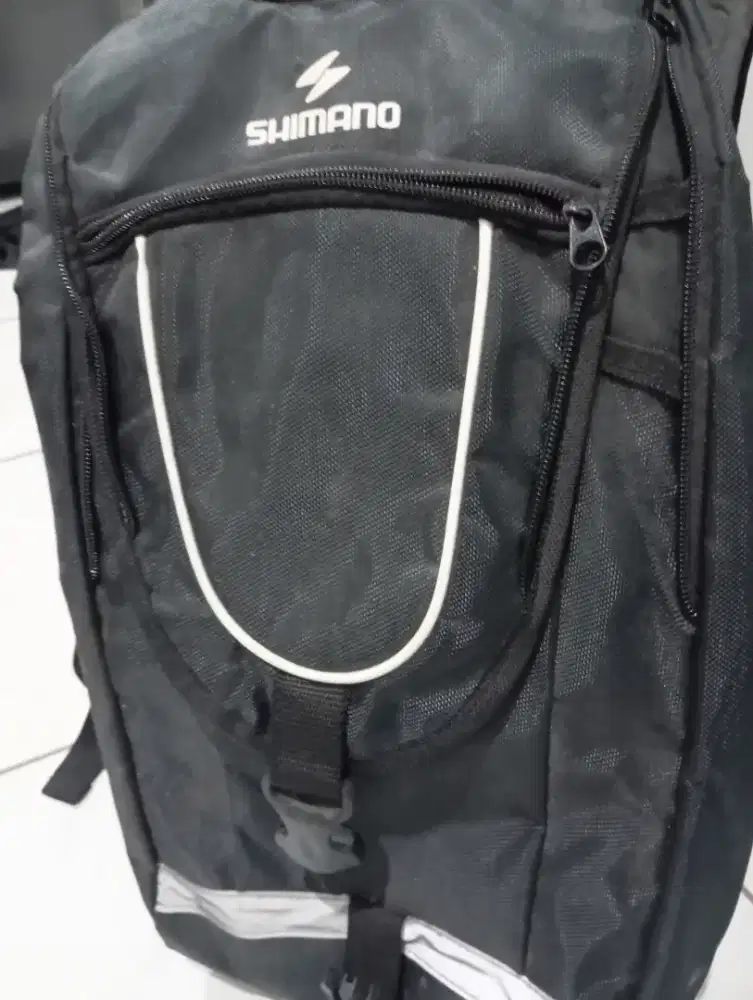 Tas Shimano hitam