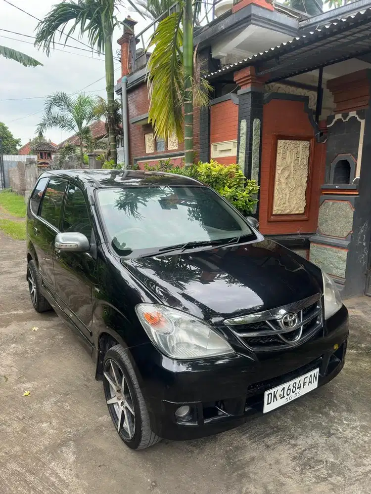 Avanza G 2010 hitam