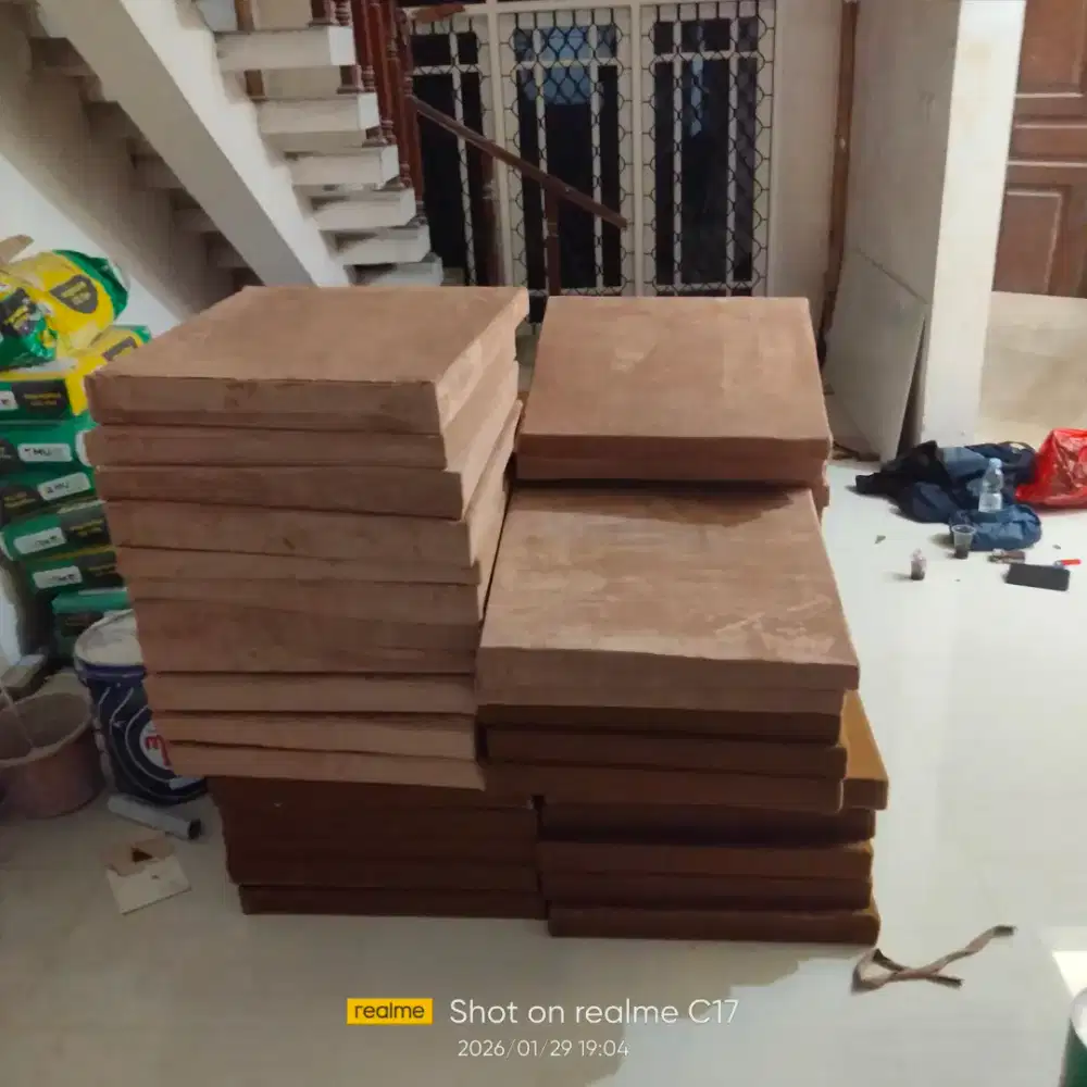 Buat sofa baru dan servis