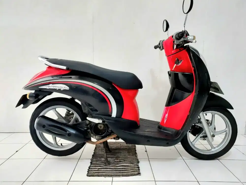 Honda Scoopy 2012