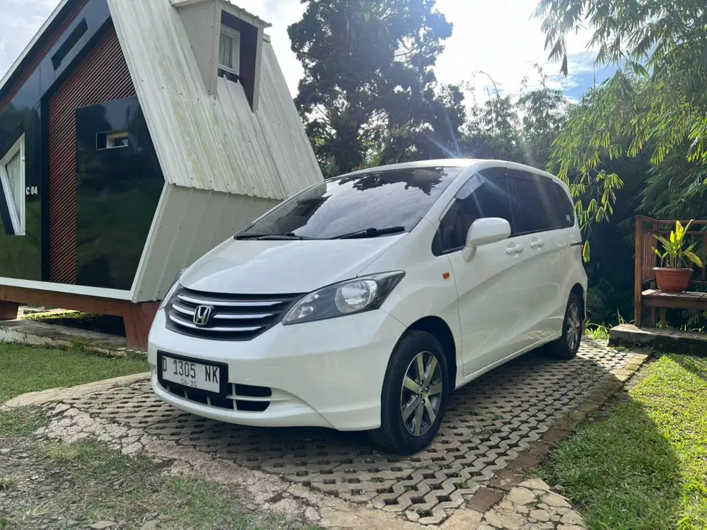 Honda Freed psd 2010