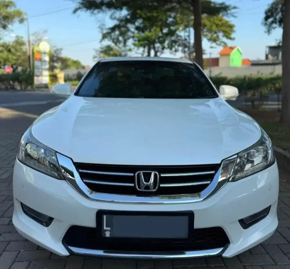 Accord VTIL 2015 AT putih km low mulus pajak ON