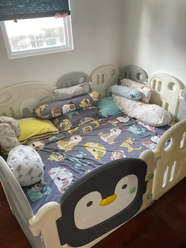 PRELOVED FENCE LUMBA 10+2 PAGAR BAYI EDISI GRAY PENGUIN