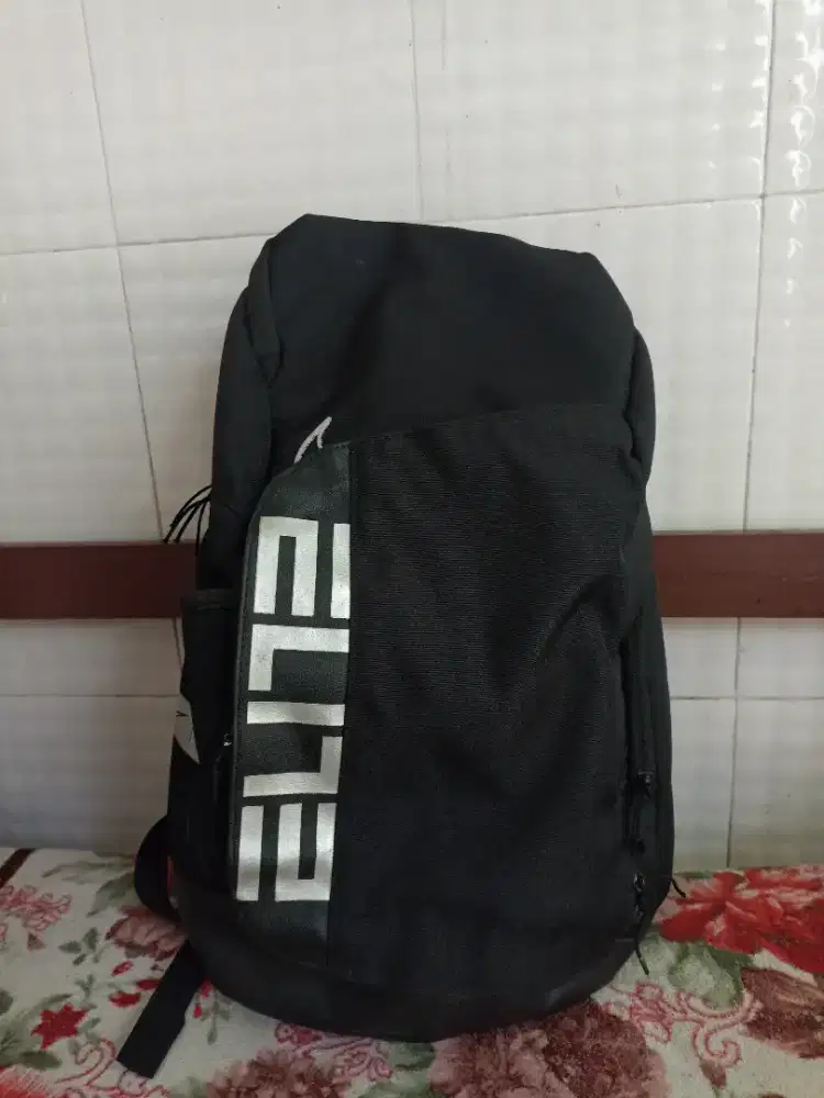 tas nike elite black