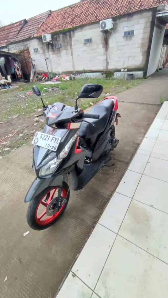 Vario Tecno 110 karbu 2010 normal