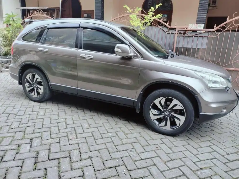 Honda CR-V 2.4 AT 2011