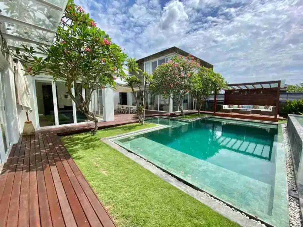 VILLA FOR SALE UMALAS BADUNG