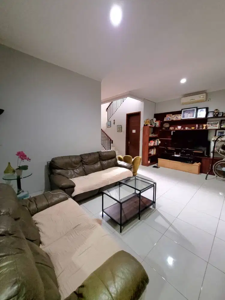 Dijual Rumah Strategis Dkt Bxc Mall di Bintaro Tangsel GB-17581