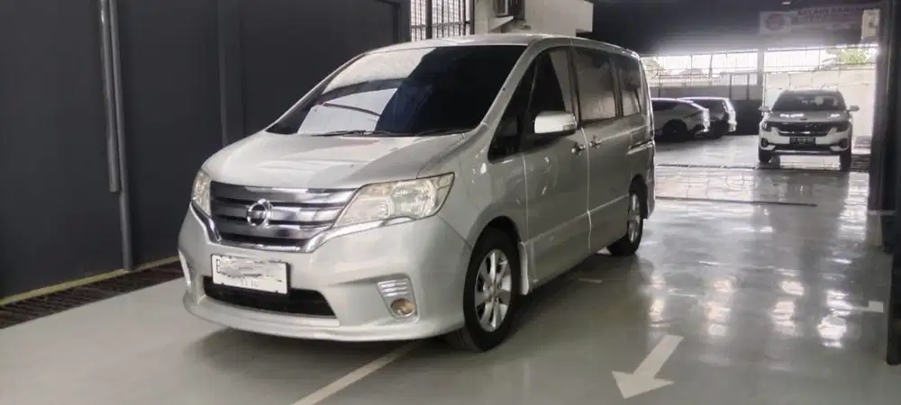 Nissan Serena 2014 Bensin