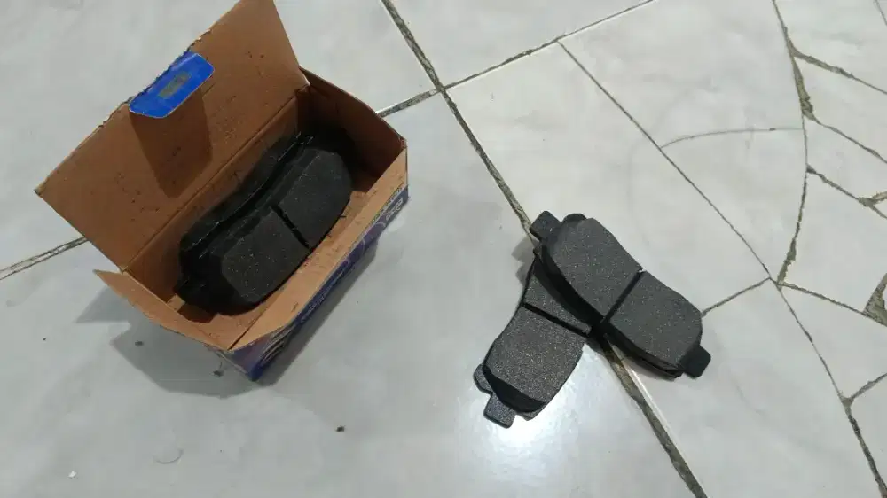 Kampas rem ori Suzuki Ertiga