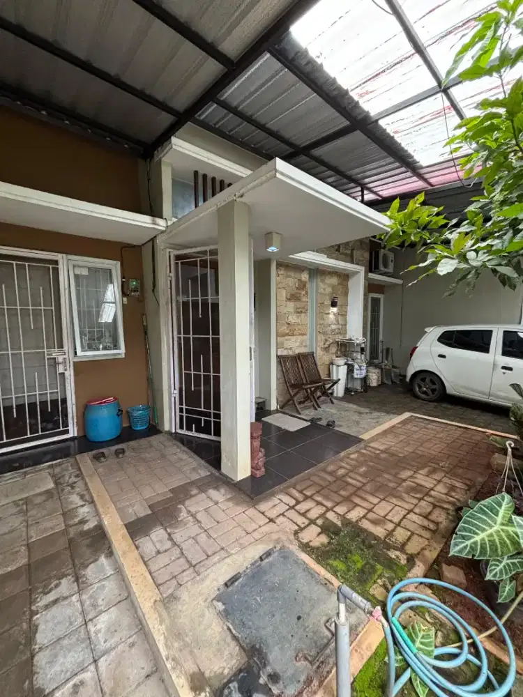 RUMAH STRATEGIS DEKAT JALAN SETIABUDI